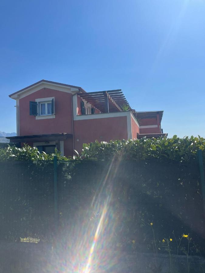 Il Casale Rosso Monolocale Cinque Terre-Toscana Caniparola di Fosdinovo Екстер'єр фото
